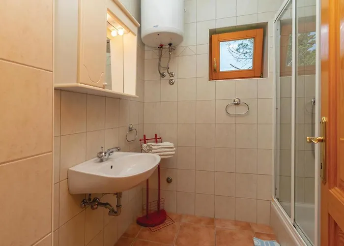 بيت للعطل Klarinska Br Iv *