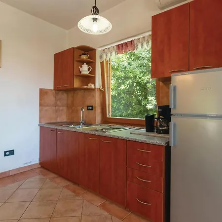Stunning In With Kitchen *