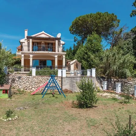 Stunning In With Kitchen Σπίτι διακοπών