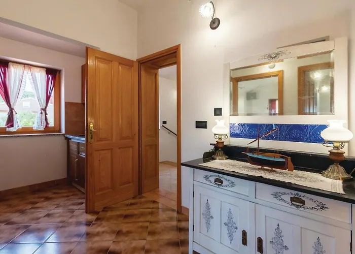 Klarinska Br Iv Tatil Evi