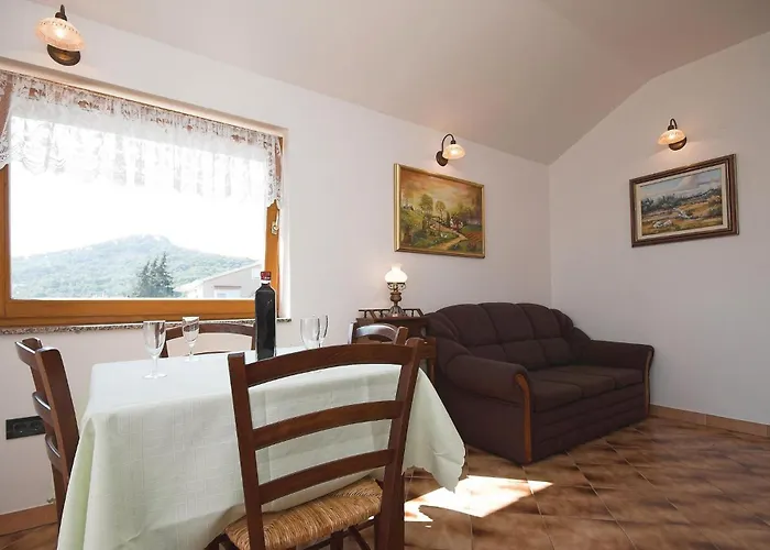 Tatil Evi Klarinska Br Iv Preko